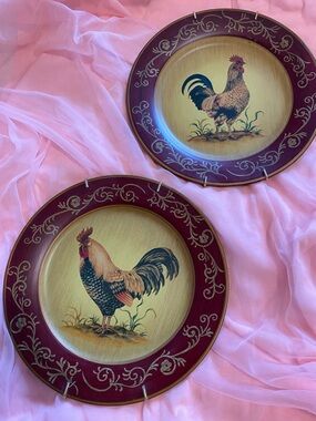 DECORATIVE ROOSTER WALL PLATES  - Burgundy & Cream Set